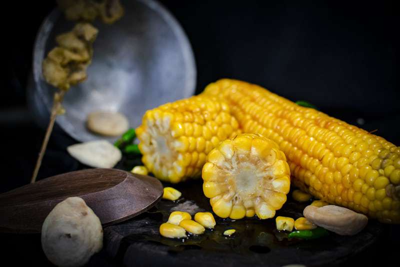 Зачем использовать кукурузный крахмал в выпечке: полезные свойства и секреты