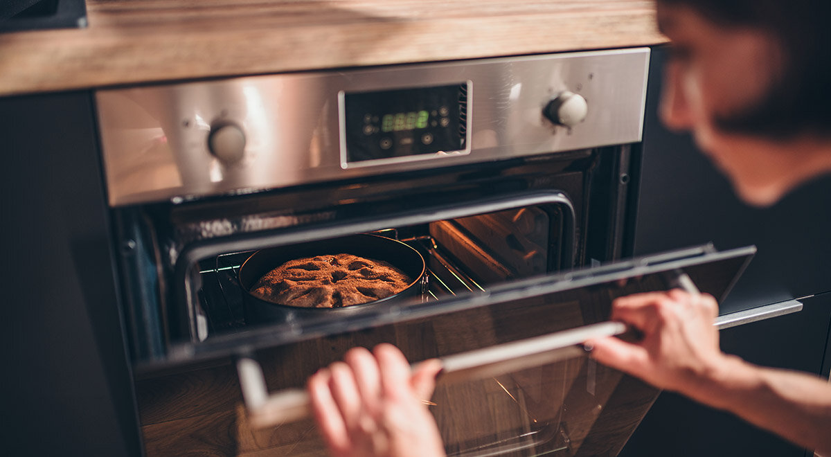 Почему тесто после выпечки становится жестким: основные причины и способы исправления