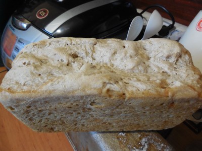 Причина запаха дрожжей в свежеиспеченном хлебе: объяснение феномена