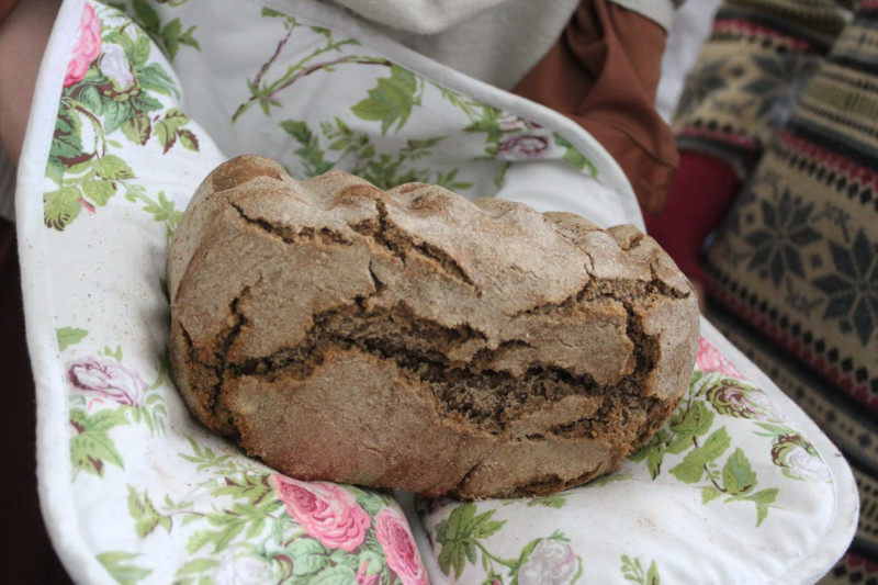 Причины трескания хлеба при выпечке в духовке на закваске: основные причины и решения